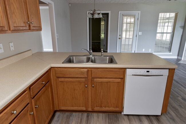 Building Photo - Prattville Rental available now!