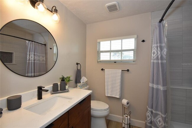 Building Photo - 1 Bedford Dr