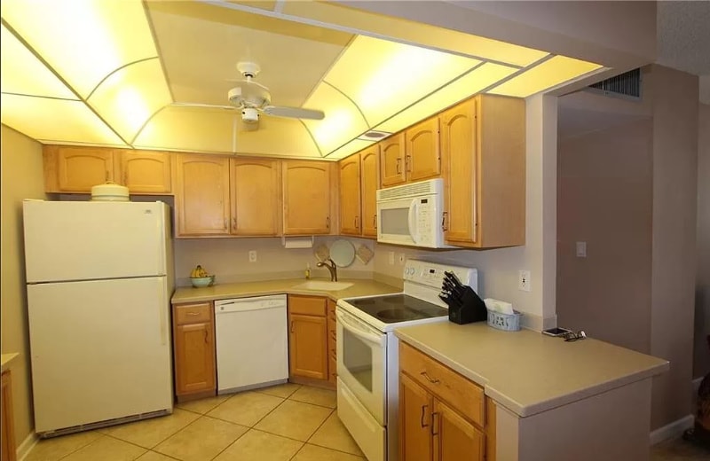 Building Photo - 320 Seaview Ct