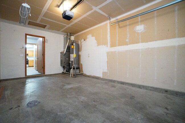 Building Photo - 79 E 2nd St N