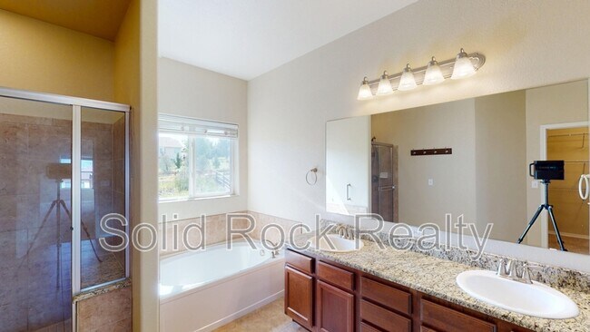 Building Photo - 655 Woodmoor Acres Dr