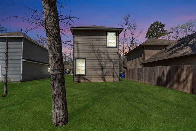 Building Photo - 24624 Pools Creek Dr