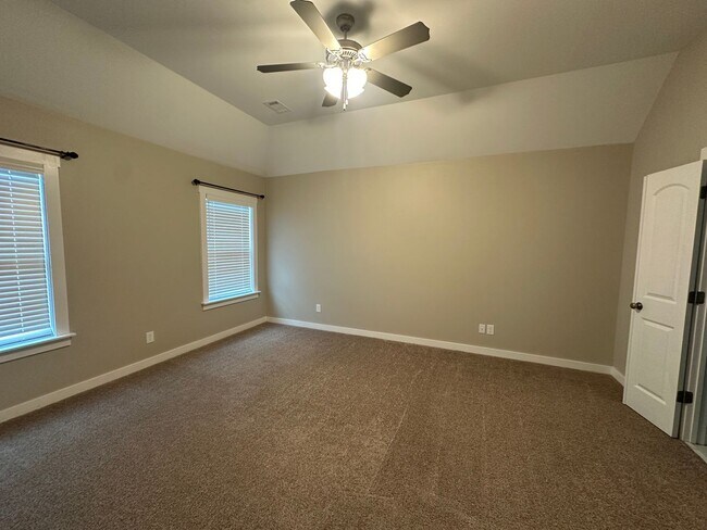 Building Photo - Beautiful Prattville Home