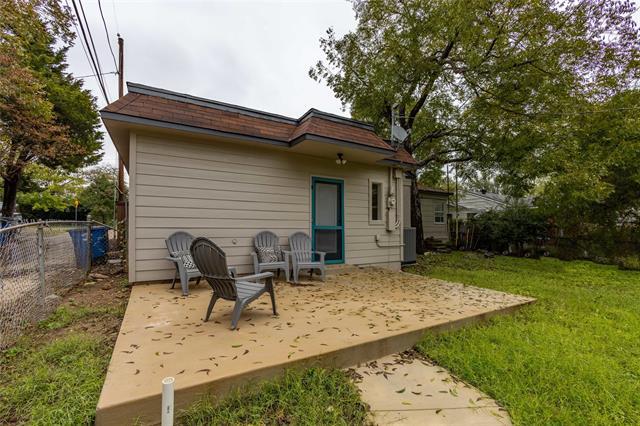 Building Photo - 2732 Mateur St