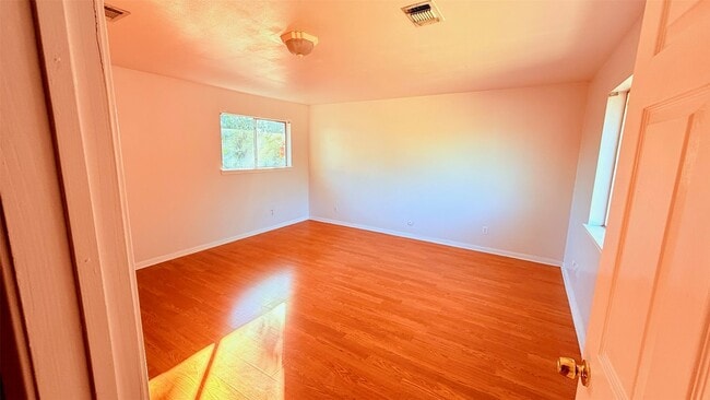 Building Photo - 13034 Birch Grove Dr