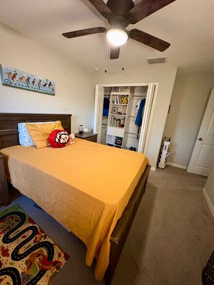 Building Photo - 1804 Broad Winged Hawk Dr