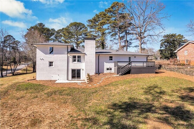 Building Photo - 1536 Daffodil Dr