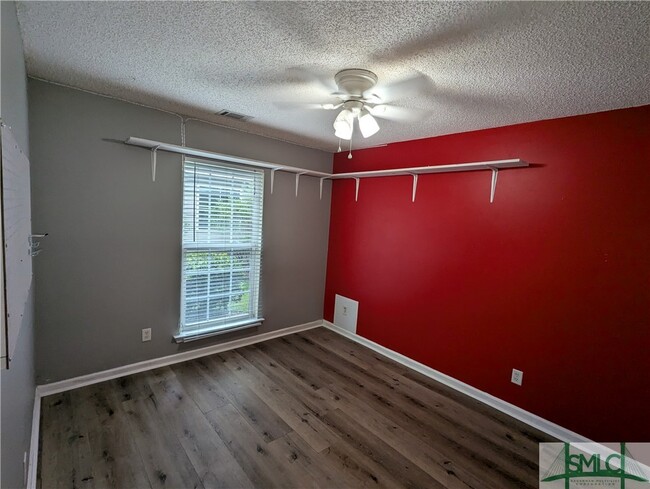 Building Photo - 116 Peregrine Cir