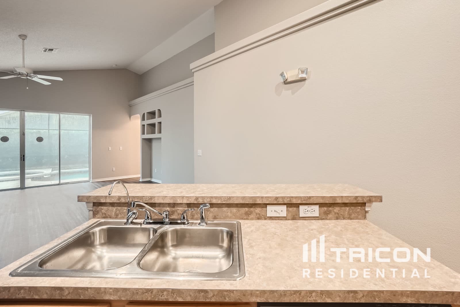 Building Photo - 16631 Fresh Meadow Dr