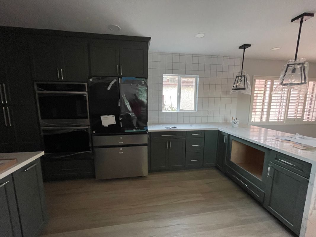 Building Photo - 1237 W 124th St