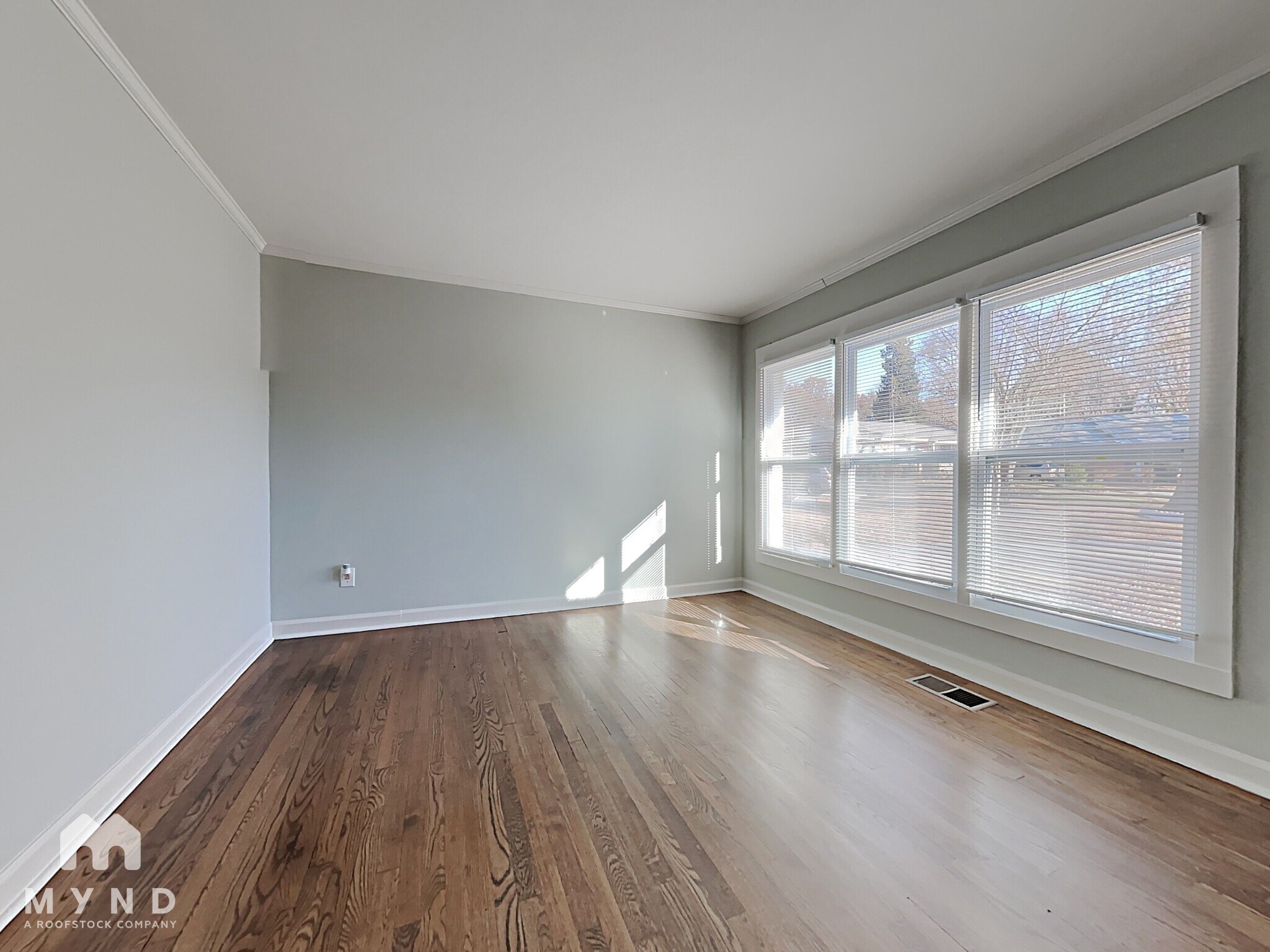 Building Photo - 6143 Castle Ct