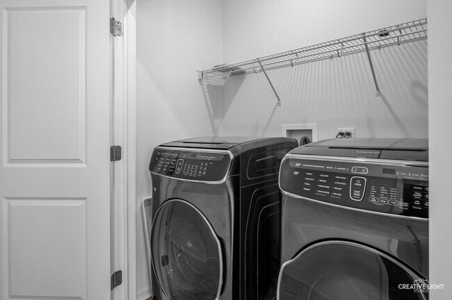 Building Photo - 2906 Reflection Dr