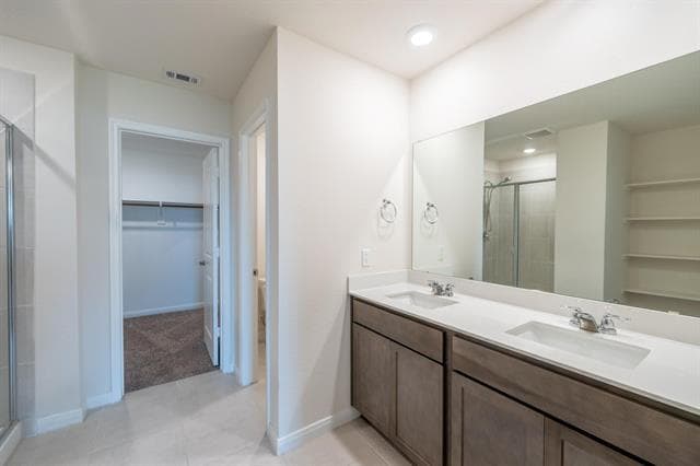 Building Photo - 1609 Grand Villa St