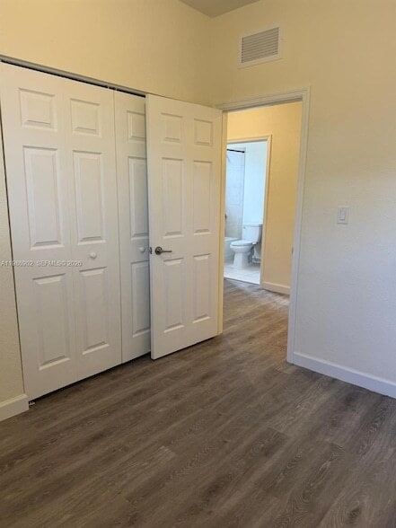 Building Photo - 144 NE 37th Terrace