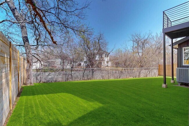 Building Photo - 4800 Prock Ln