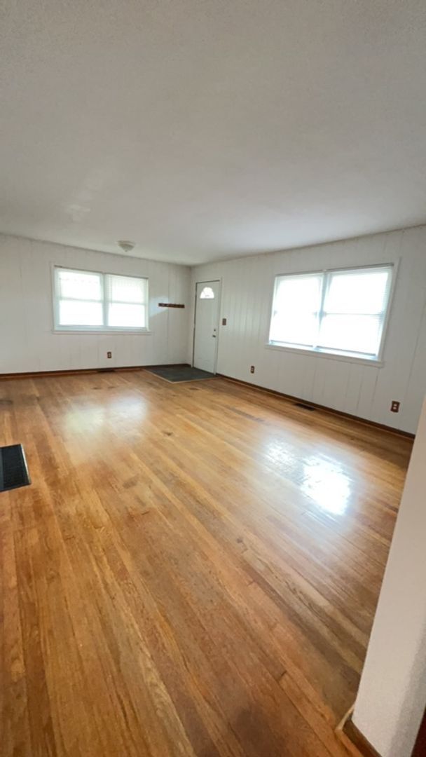 Building Photo - 308 N Overhill Dr