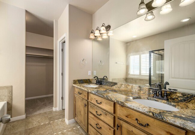Building Photo - Move-In Ready Upstairs Unit – Available Now