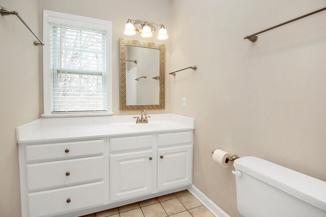 Building Photo - Townhome in The Plaza/NODA coming soon for Lease!