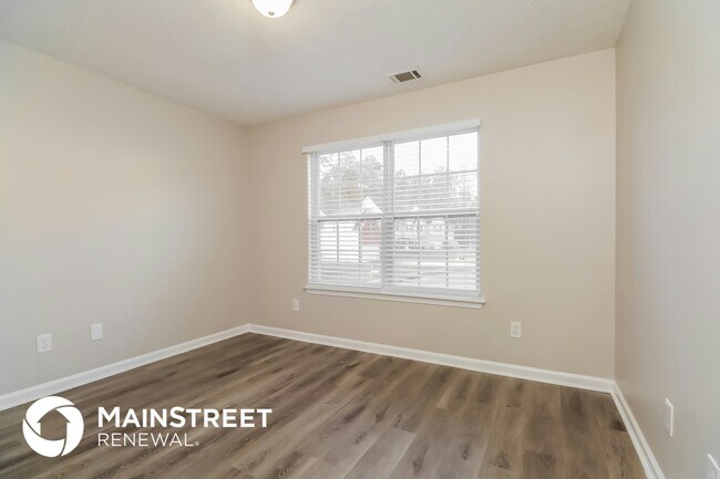 Building Photo - 499 Luke Ct