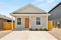 Building Photo - 14865 Cactus St