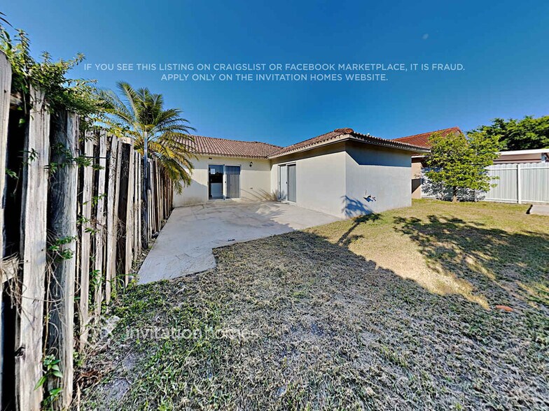 Building Photo - 14280 SW 177th Terrace