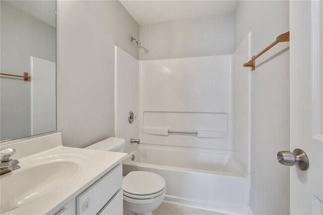 Building Photo - 3322 Hidden Cove Cir NW