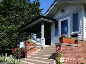 Building Photo - 5022I