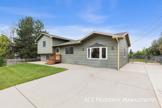 Primary Photo - 7603 Dorothy Dr