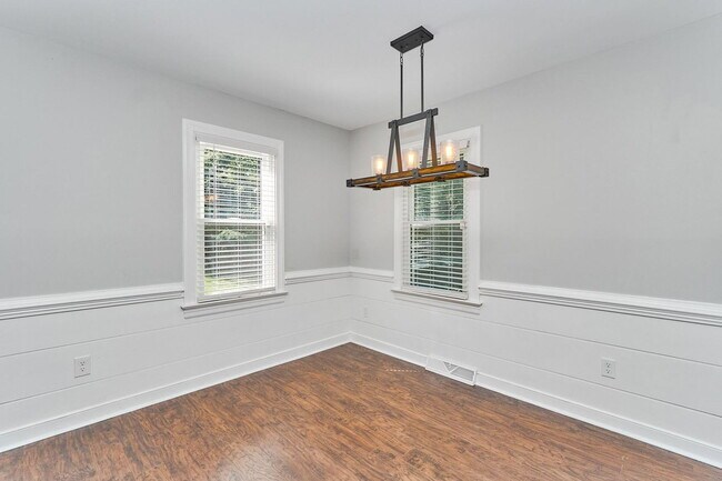 Building Photo - 9395 Blacksmith Dr