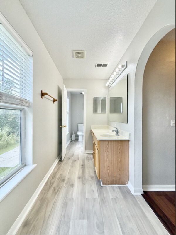 Building Photo - 1431 Teal Dr