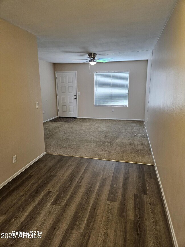 Building Photo - 461 W Holmes Ave