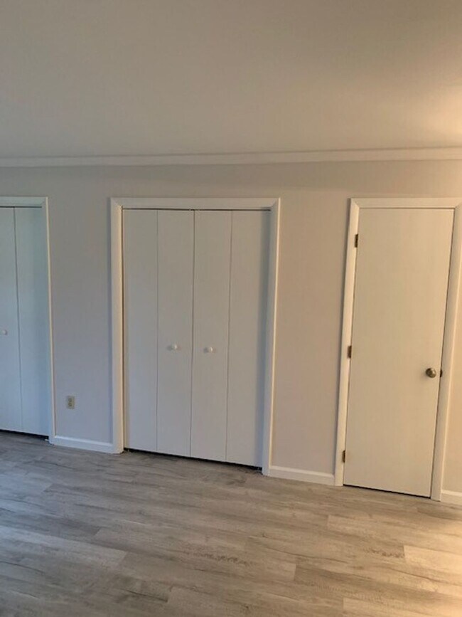 Building Photo - 2 Bed 2 Bath in Fox Fire