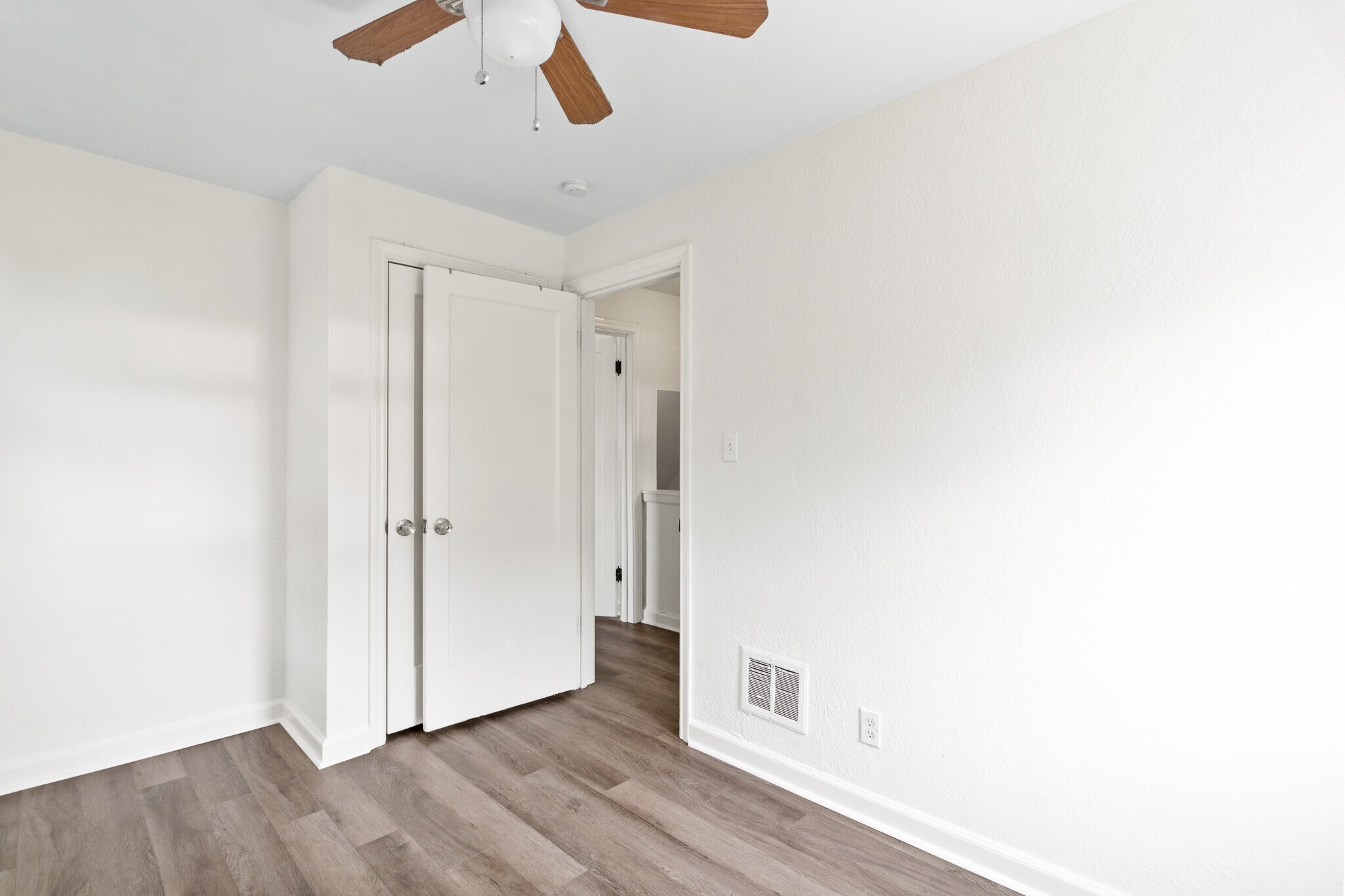 Bedroom 1 - 1725 E Frankfort St