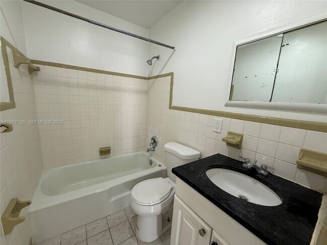 Building Photo - 1620 NW 52nd Ave