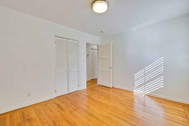 Building Photo - 2990 Cowper St