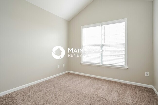 Building Photo - 3 Bedroom Pet-Friendly Home in Raleigh, NC with Main Street Renewal
