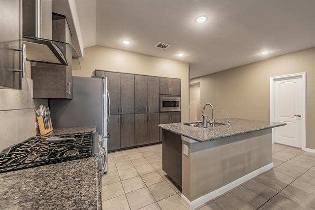 Building Photo - 1116 Kingbird Ln