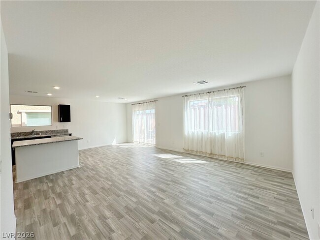 Building Photo - 7623 Royal Halo Ave