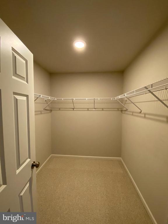 Building Photo - 113 Gristmill Ct