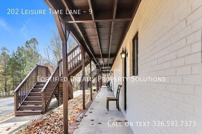Building Photo - 202 Leisure Time Ln