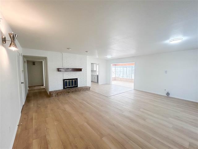 Building Photo - 3016 Oakridge Dr