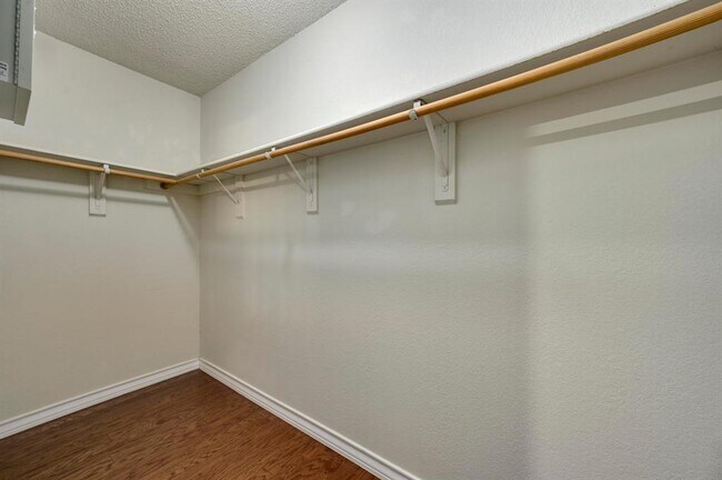 Building Photo - 9312 Silk Oak Cove