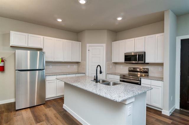 Building Photo - 745 Harvest Moon Dr