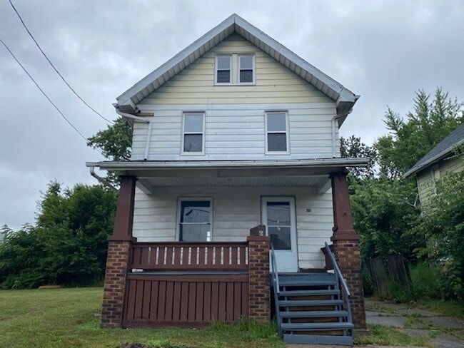 Primary Photo - 580 Inman St