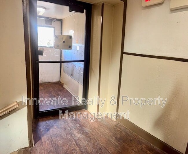 Building Photo - 29 Logan Ave