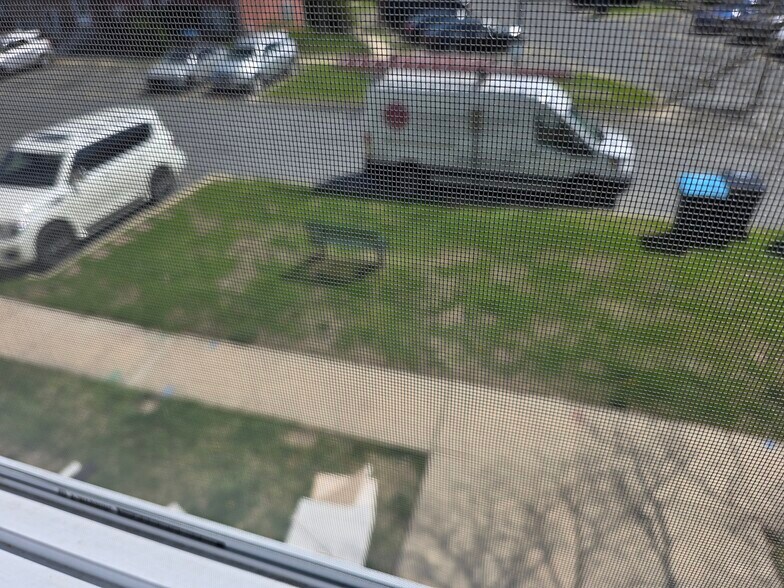 Building Photo - 1718 Judy Way