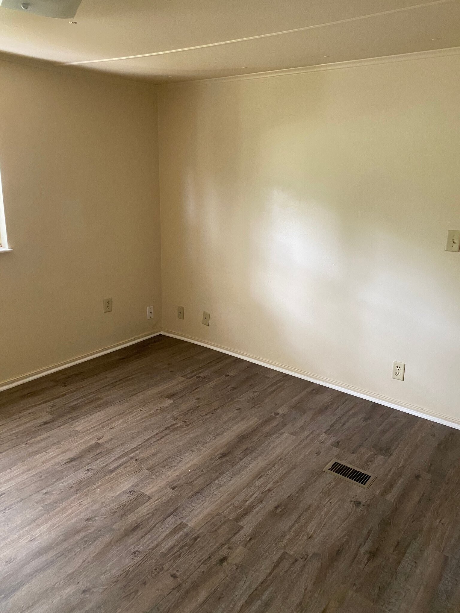 Building Photo - 36517 Sunshine Rd