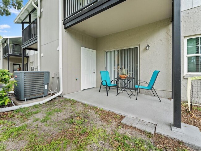 Building Photo - 4507 S Oak Dr