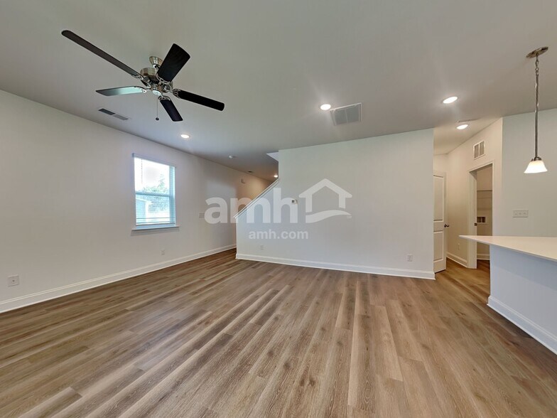 Building Photo - 4780 McDade Lane