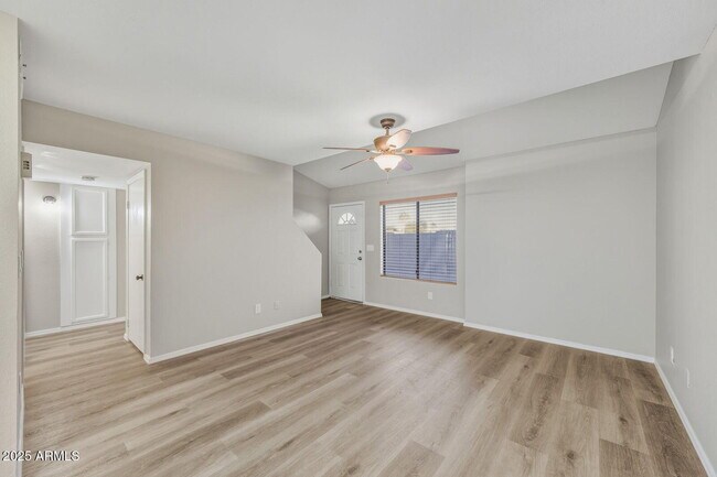 Building Photo - 9953 E Billings St